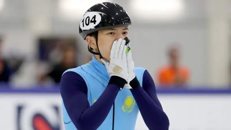 Казахстанский шорт-трекист пробился в полуфинал Олимпиады в беге на 500 метров