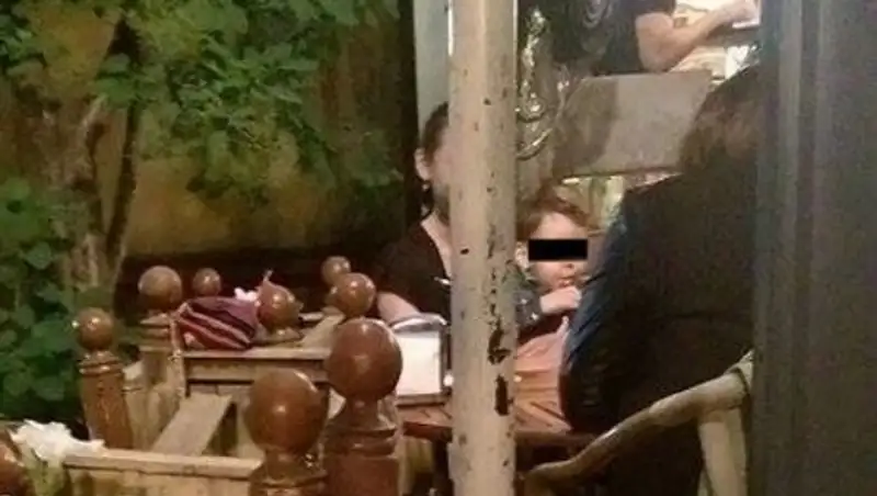 Алматинская кофейня отказалась комментировать факт курения кальяна ребёнком