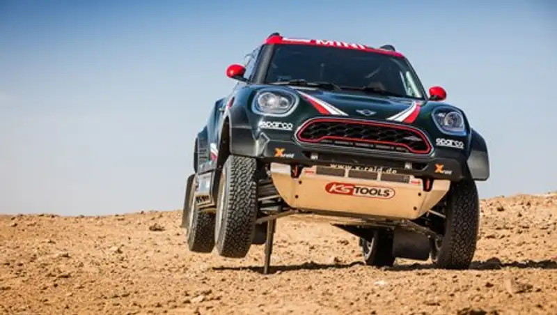 MINI показала новый раллийный внедорожник