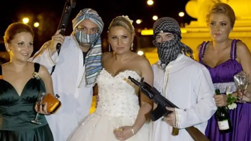 Сумасшедшие свадебные традиции разных стран мира 