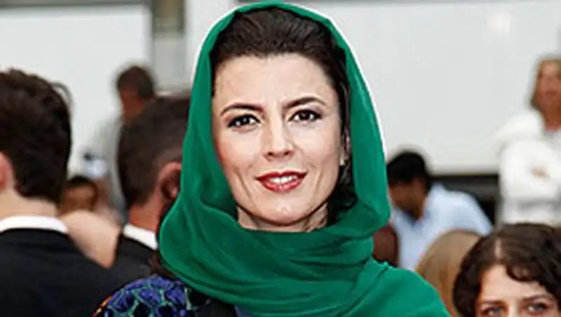 Актрису из Ирана выпорят за поцелуй