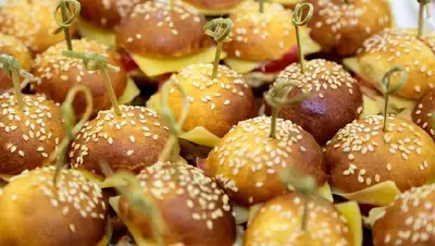 фастфуд вред, фото - Новости Zakon.kz от 30.08.2022 15:26