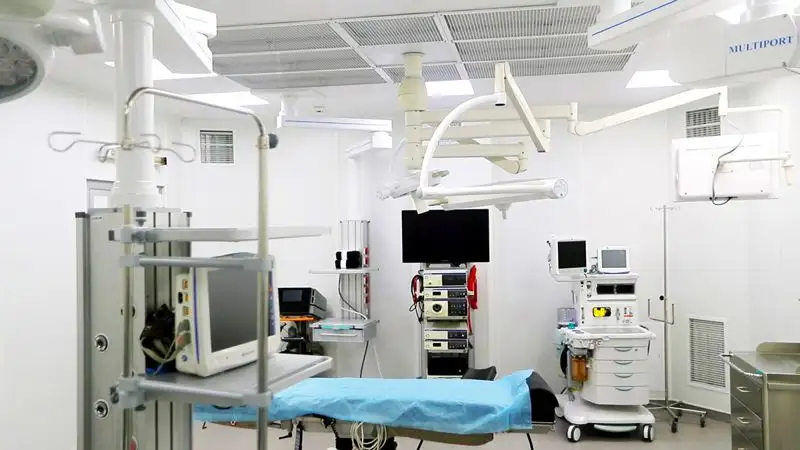 После удара током мальчику ампутировали ногу в Туркестанской области