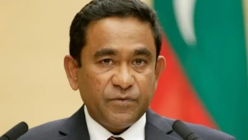 Президент Мальдив объявил в стране чрезвычайное положение