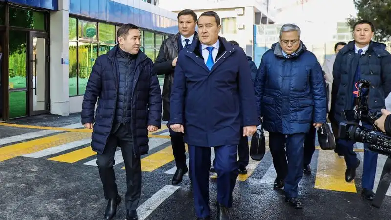 Смаилов об аэропорте Шымкента: Не соответствует статусу международного, фото - Новости Zakon.kz от 27.01.2023 13:49