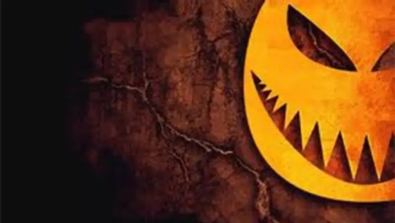 В Усть-Каменогорске на Хеллоуин неизвестные в масках совершили вооруженное ограбление