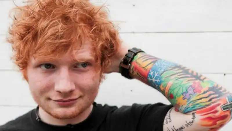 Британский певец Эд Ширан объявил о помолвке