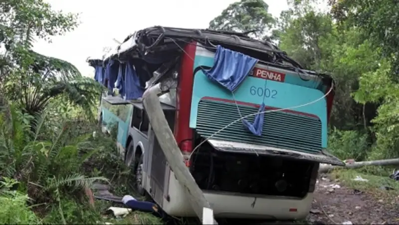 В Бразилии перевернулся автобус: 11 погибших