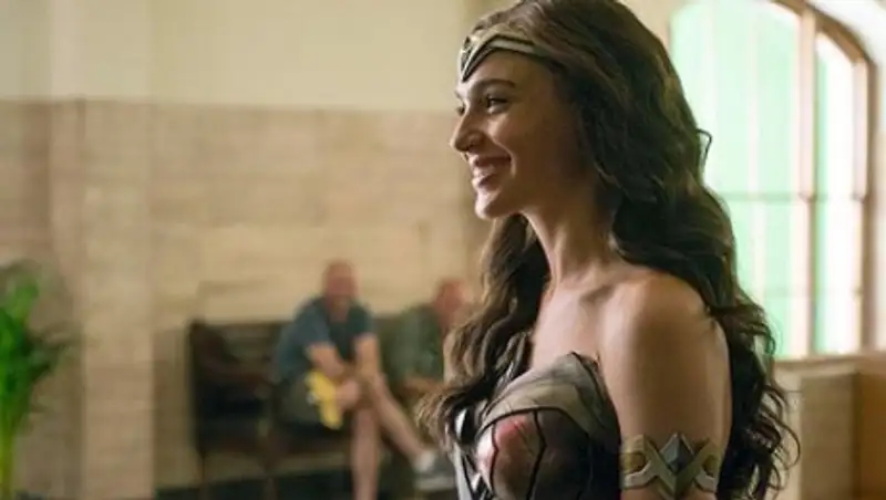 Звезда «Чудо-женщины» пригрозила покинуть франшизу из-за секс-скандала