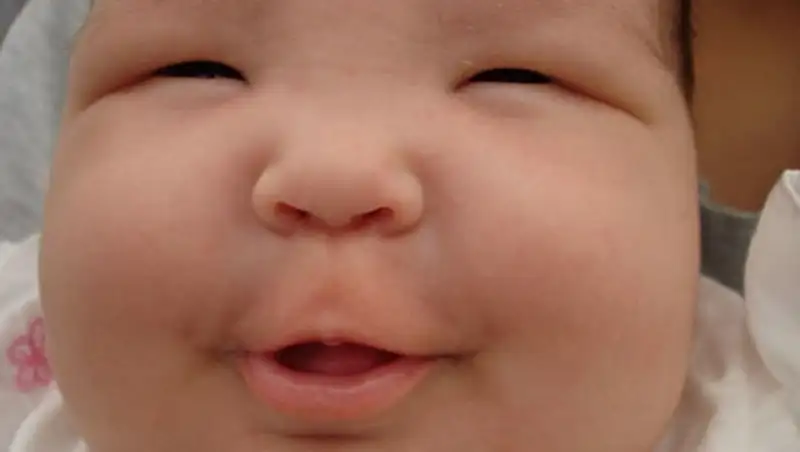 В Индонезии родился самый большой в мире младенец