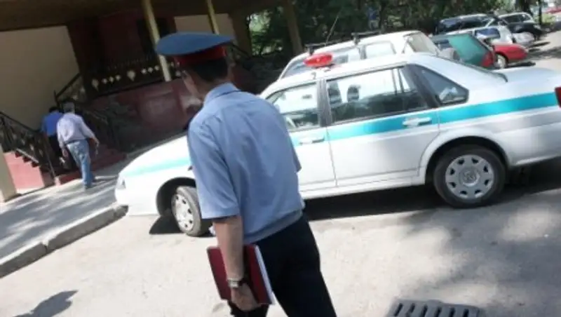 Полицейские сбили двоих детей на пешеходном переходе в Астане