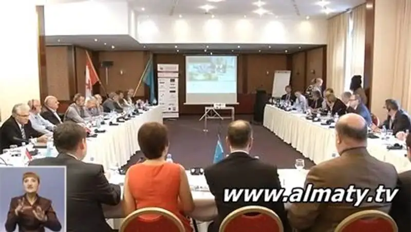 Казахстан и Канада договорились о развитии мирного атома