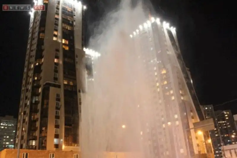 На левобережье Астаны произошел прорыв основного водопровода (фото), фото - Новости Zakon.kz от 17.11.2013 16:05