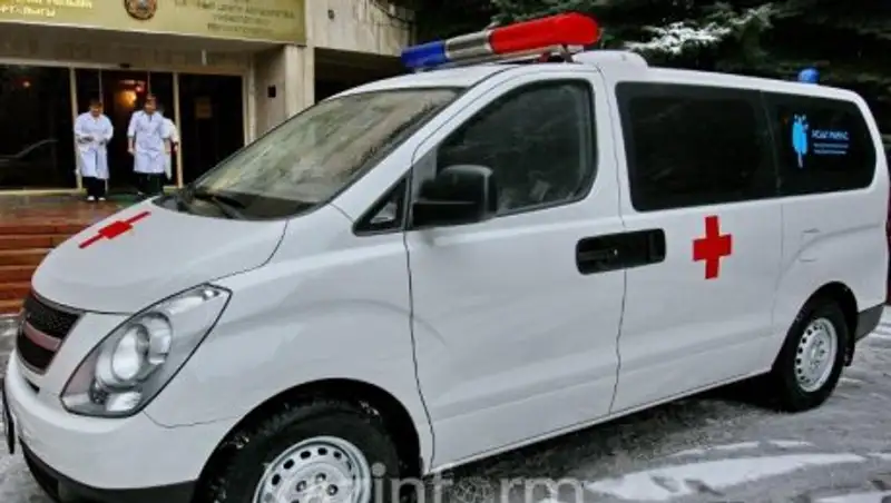 В Астане автомобиль сбил женщину на пешеходном переходе