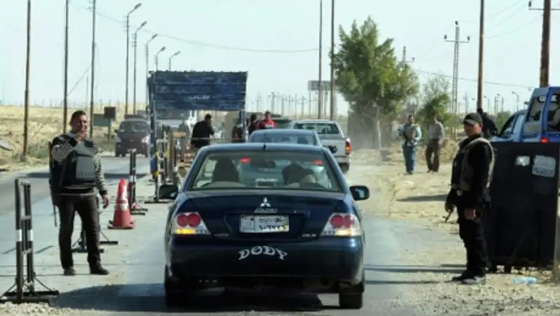 При взрыве бомбы на севере Синая погибли 4 египетских полицейских