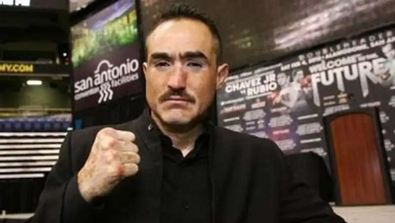 Марко Антонио Рубио: «Я поднялся, но рефери все же решил остановить бой» 