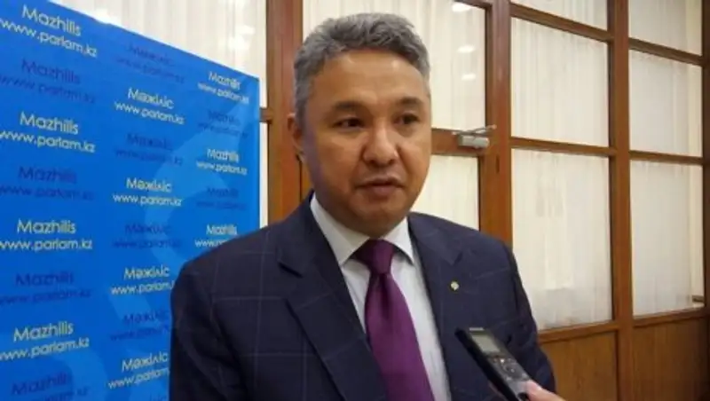 Депутат Перуашев о повышении зарплат мажилисменам: Я бы не злорадствовал