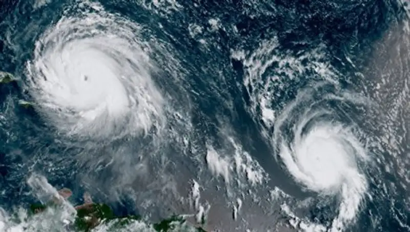 Ураган "Хосе" в Атлантике усилился до четвертой категории