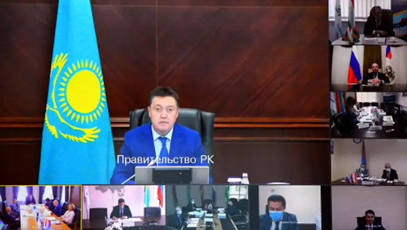 Аскар Мамин провел заседание Совета Евразийского банка развития