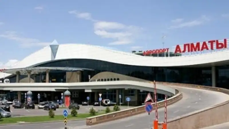В аэропорту Алматы пообещали не поднимать цены из-за роста курса доллара