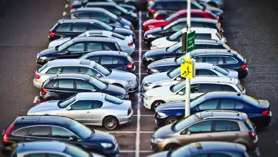 алматы, авто, парковка, опасные места, фото - Новости Zakon.kz от 18.04.2022 16:57