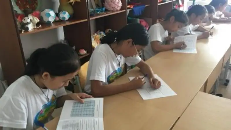 Пилотный проект по правилам правописания на латинице запустили в РК