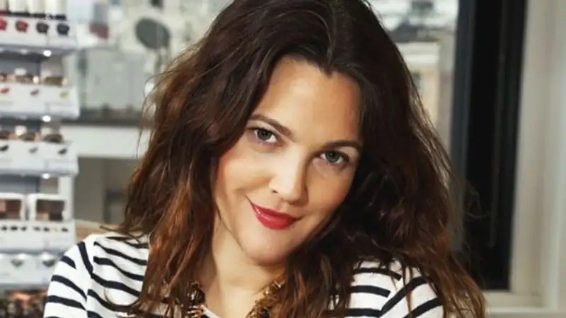 Дрю Бэрримор рассказала о борьбе с алкоголизмом после развода