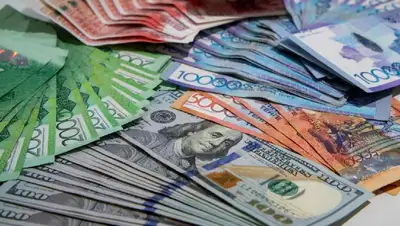валюта в обменных пунктах Казахстана