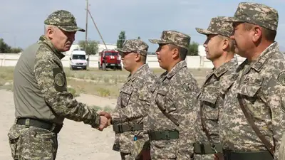 Лично координирует действия ВС по ликвидации ЧС в Абайской области, фото - Новости Zakon.kz от 10.06.2023 22:26