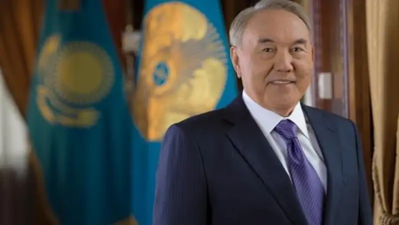 Президент поздравил казахстанцев с Днем Конституции