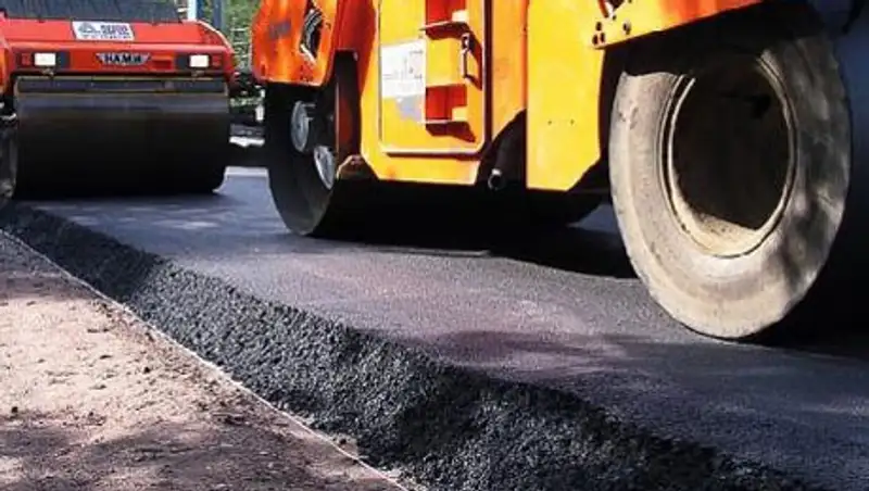 Мажилисмена возмутила дешевизна строительства дорог в Восточном Казахстане