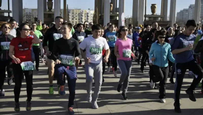 Более 450 человек приняли участие в Зимнем забеге в Алматы