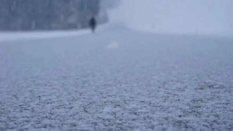 Штормовой ветер обрушился на Карагандинскую область