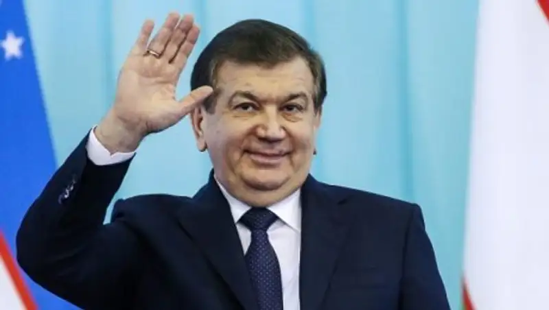 Президент Узбекистана впервые за четверть века прибыл в Душанбе