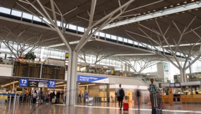 Родители съездили в отпуск и забыли ребенка в аэропорту