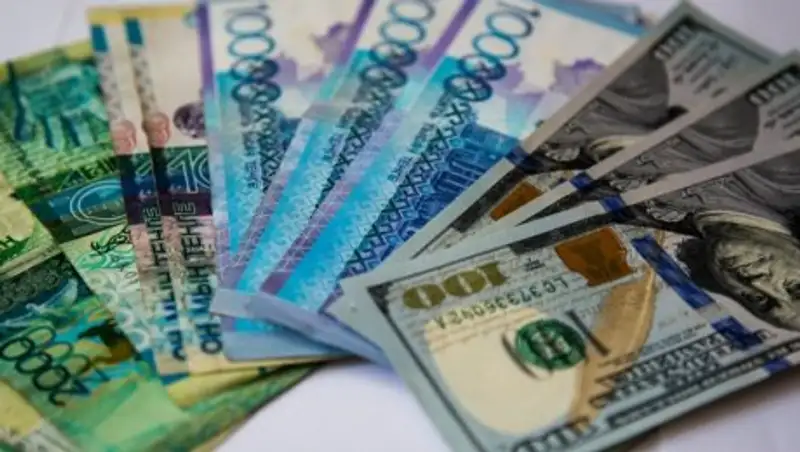 Тенге продолжает укрепляться