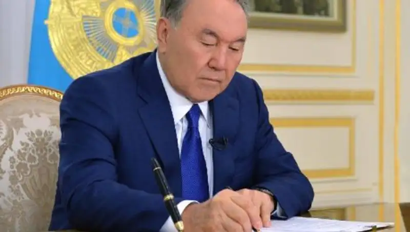 Глава государства присудил премии и гранты в области СМИ 