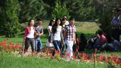 установлены требования к специалистам по работе с молодежью, фото - Новости Zakon.kz от 27.03.2023 12:05