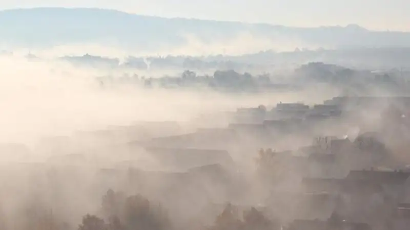 Высокий уровень загрязнения воздуха обещают синоптики в трех городах Казахстана