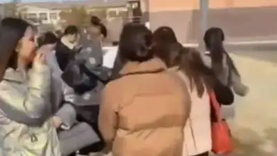 кадр из видео, фото - Новости Zakon.kz от 27.10.2021 10:52