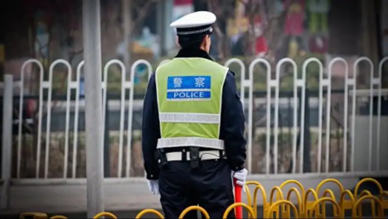 СМИ: в Гонконге полиция арестовала более 150 членов преступных группировок