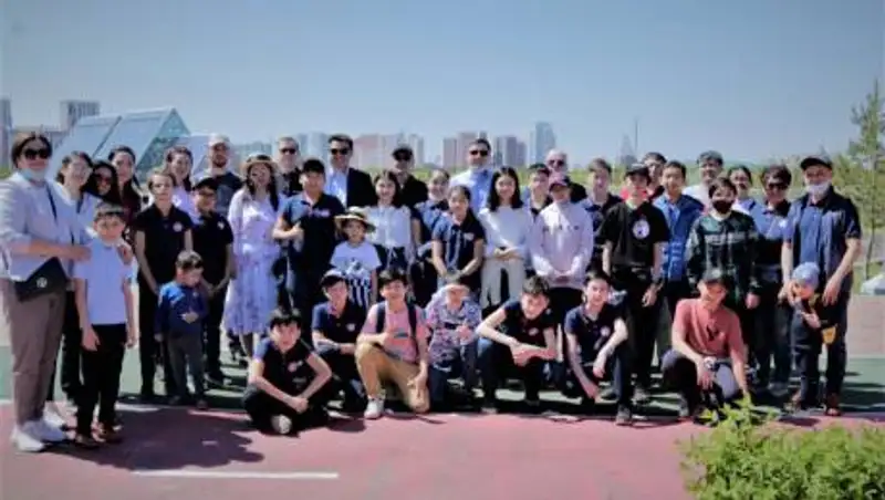 В Есильском районе Нур-Султана прошел челлендж "Посади свое дерево"