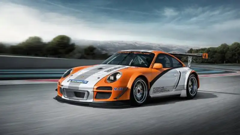 Гибридный Porsche 911 выйдет в 2023 году