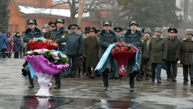 Вымпел Победы прибыл в Алматы