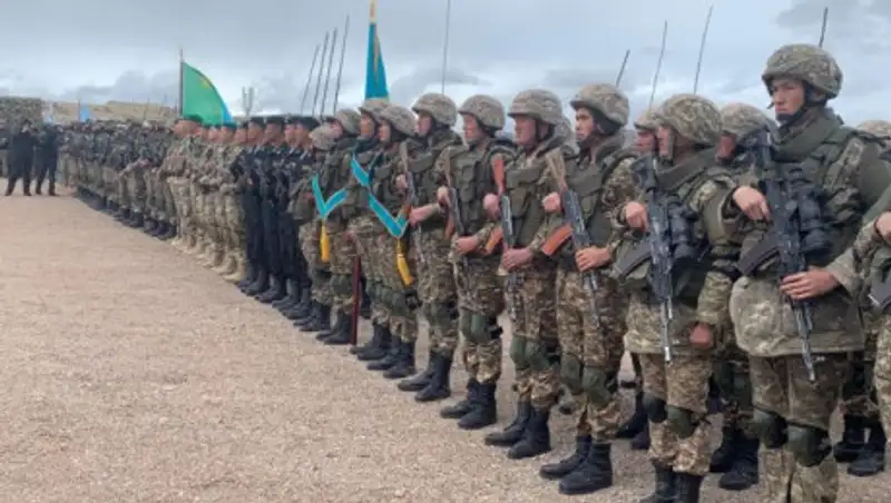 День защитника Отечества отмечают в Казахстане