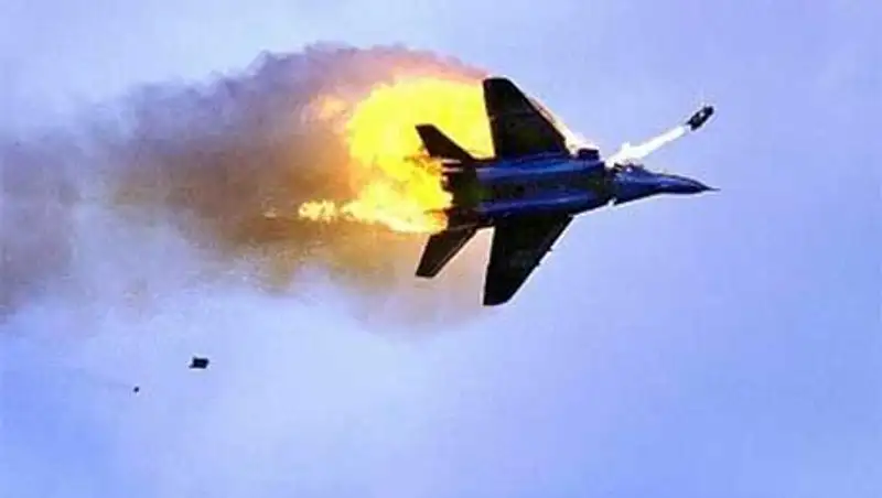 Крушение военного самолета в Алматинской области могло произойти в воздухе