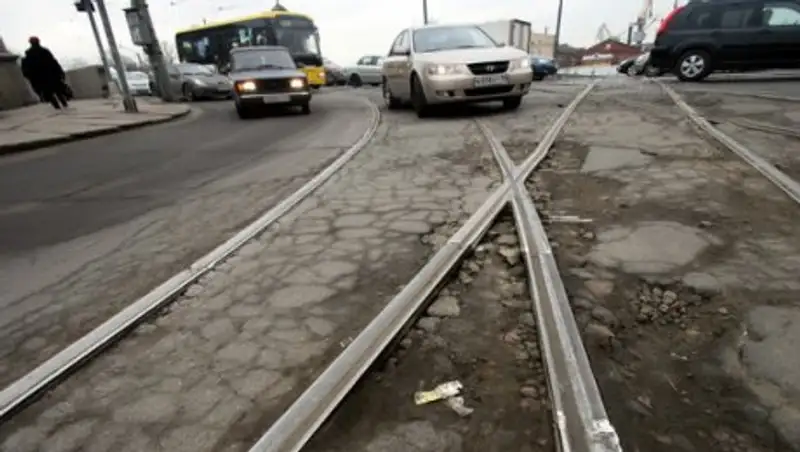В КАП МВД прокомментировали вопрос о движении транспорта по трамвайным путям