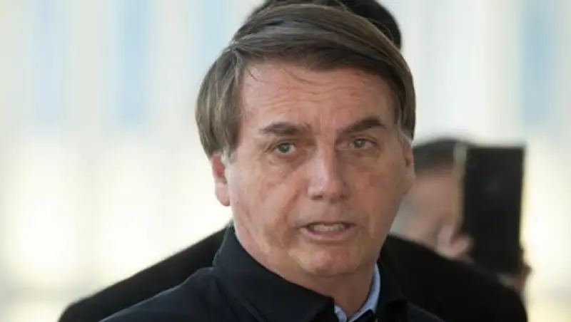 Президент Бразилии готов выйти из ВОЗ