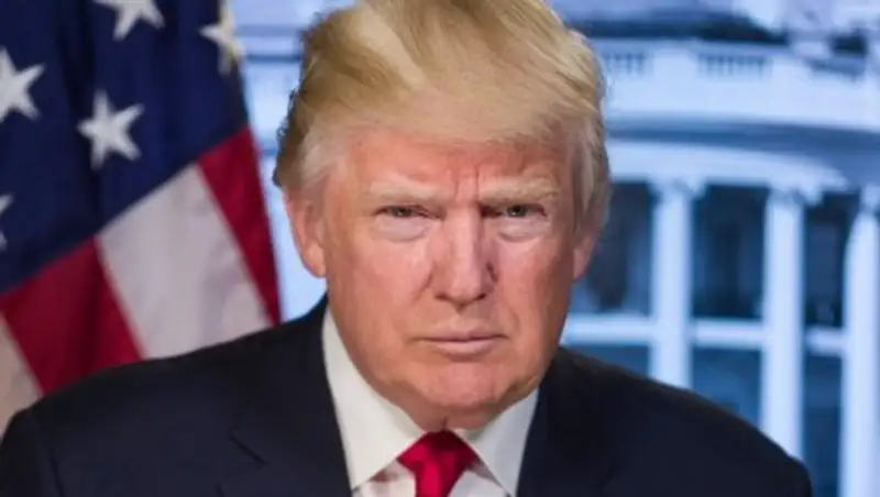 Трамп предложил раздать оружие учителям