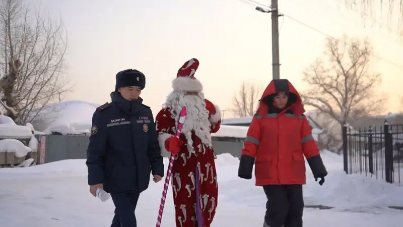 Противопожарный Дед Мороз пришел в гости к жителям ВКО